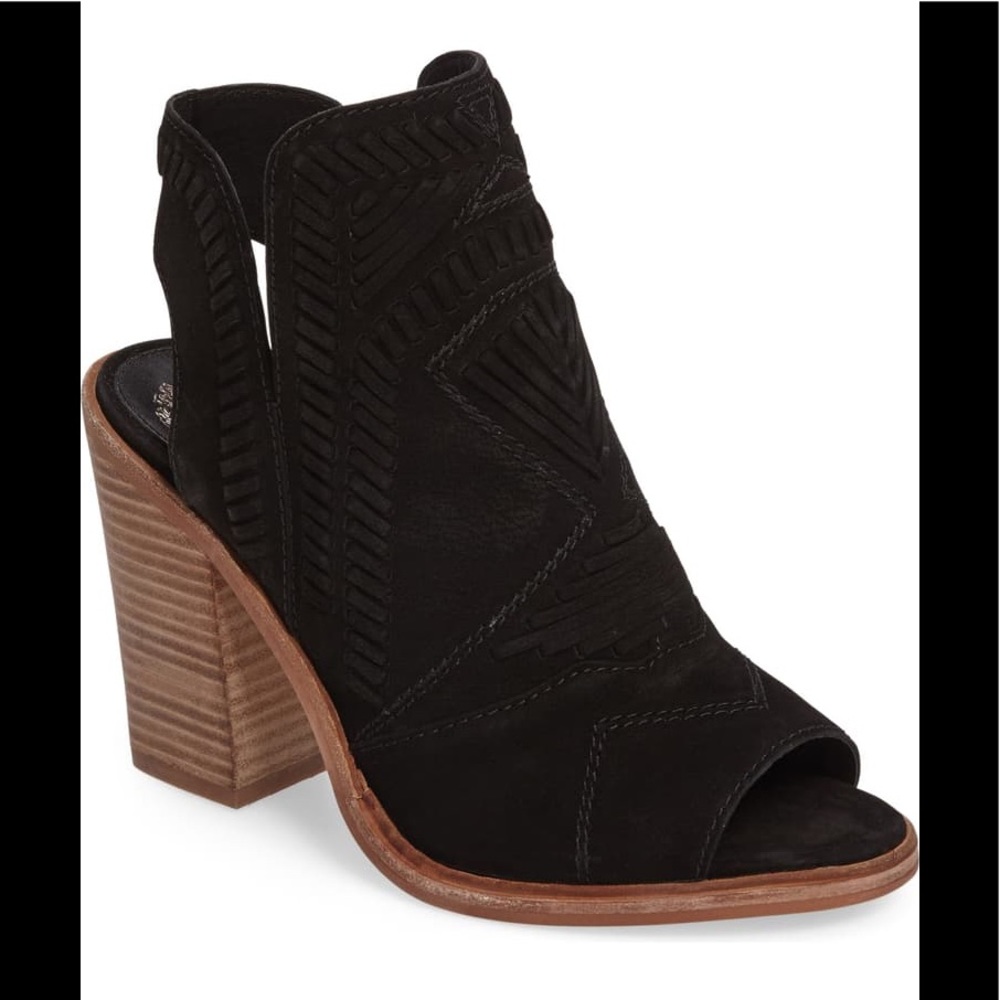 Vince Camuto Karinta Peep Toe Bootie Black-Sz 8